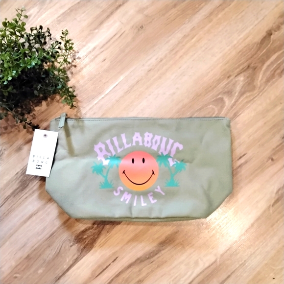 New! 🙂Billabong JRS Handbag - Picture 1 of 4